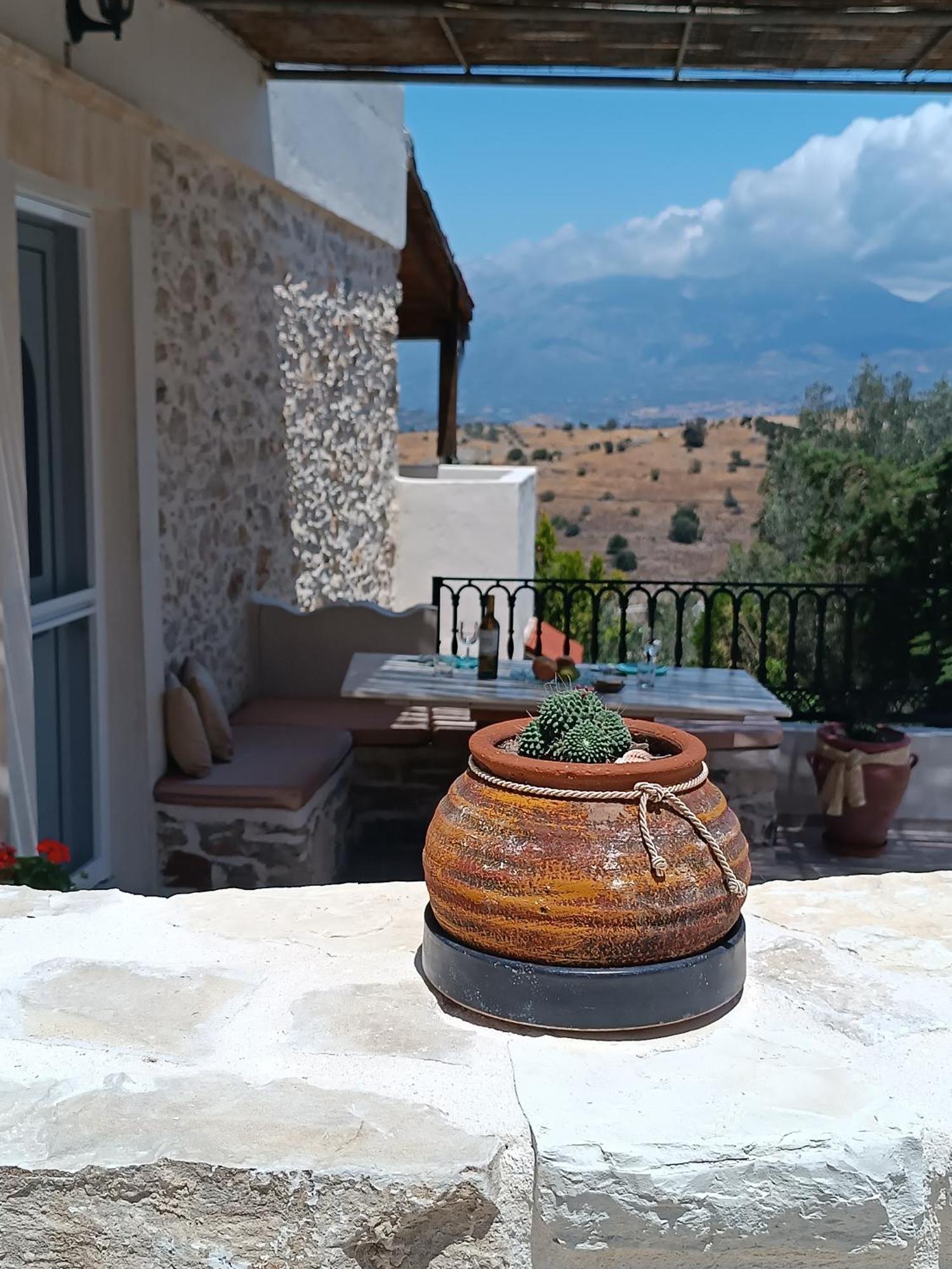 Eirini'S Traditional House Listaros Экстерьер фото